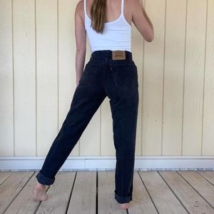 Vintage 1997 10950 Black Denim Levi’s Jeans